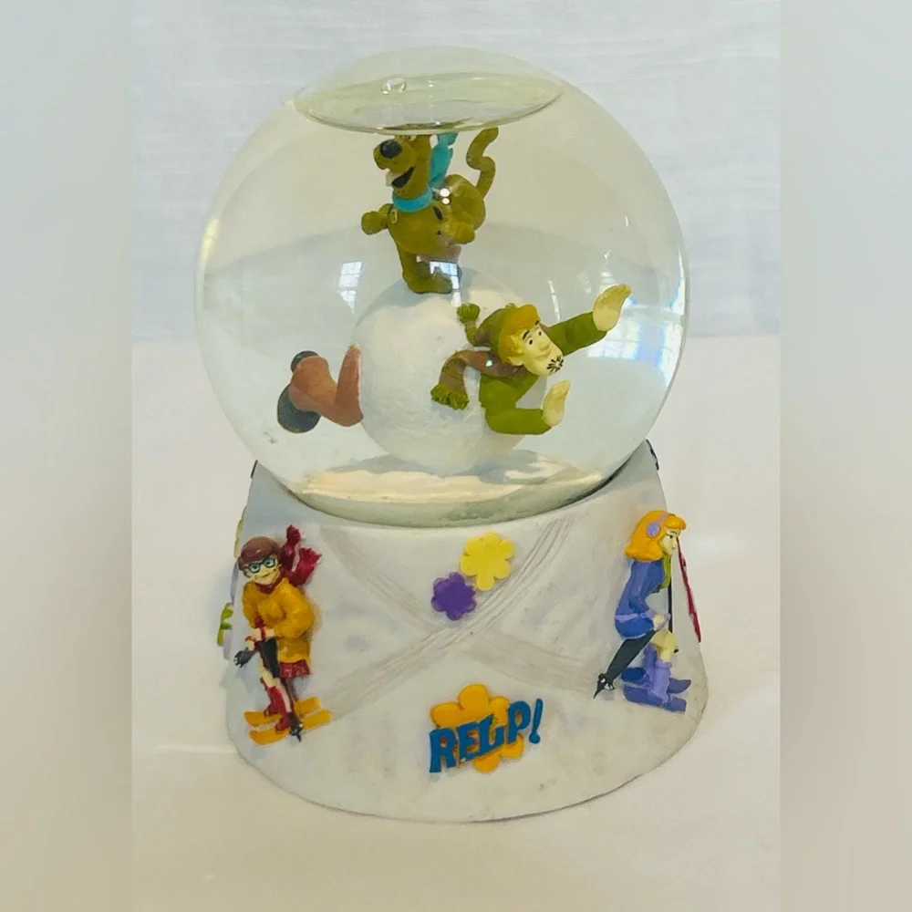 Scooby Do Hannah Barbera Vintage Y2K Themed Snow Globe - Colorful Characters